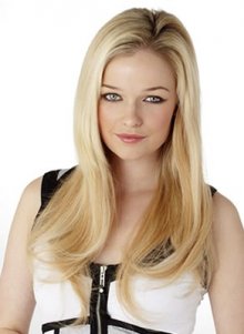 10 Piece 19 inch Human Hair Clip In Extensions by Hot Hair